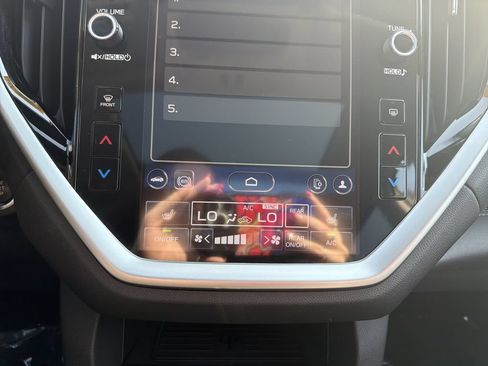 Used 2023 Subaru Ascent Limited w/ Technology Package AWD/4WD image 27