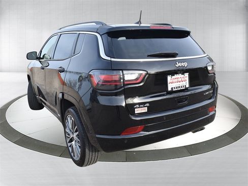 Used 2022 Jeep Compass Limited w/ Elite Group image 5