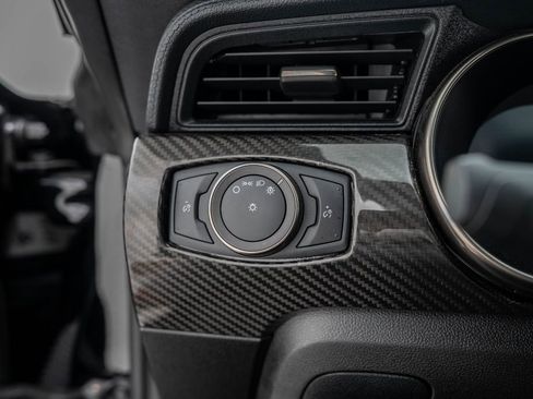 Used 2021 Ford Mustang Shelby GT500 w/ Technology Package image 21