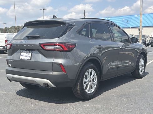 Used 2025 Ford Escape Active FWD image 32