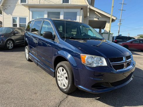 Used 2014 Dodge Grand Caravan SE w/ Quick Order Package 29E SE FWD image 5