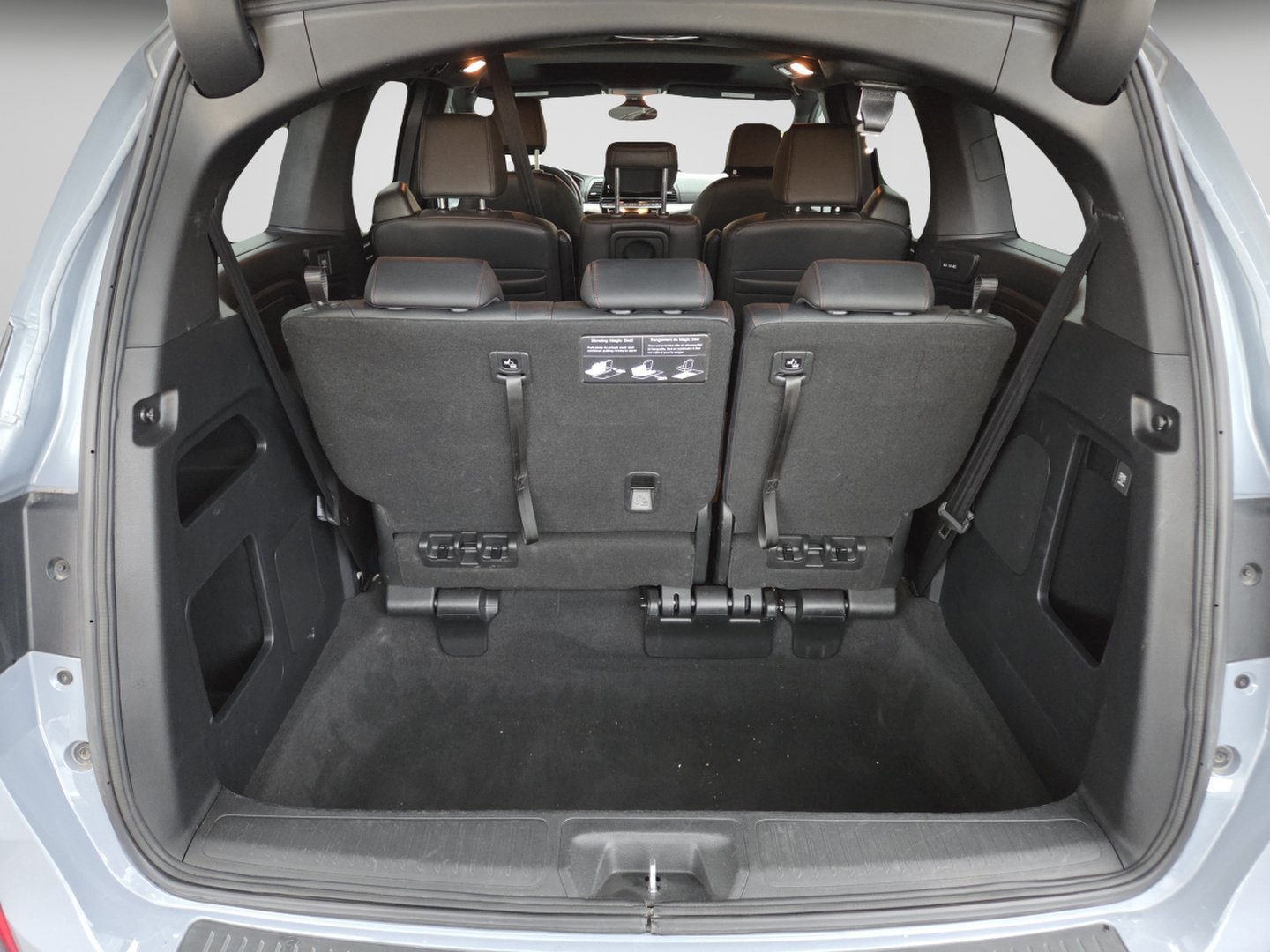 Used 2025 Honda Odyssey Sport-L image 28