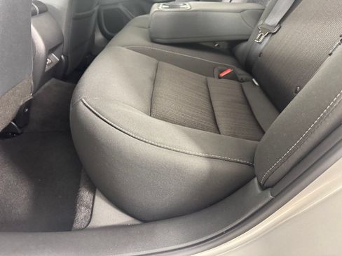 Used 2025 Nissan Altima 2.5 SV FWD image 27