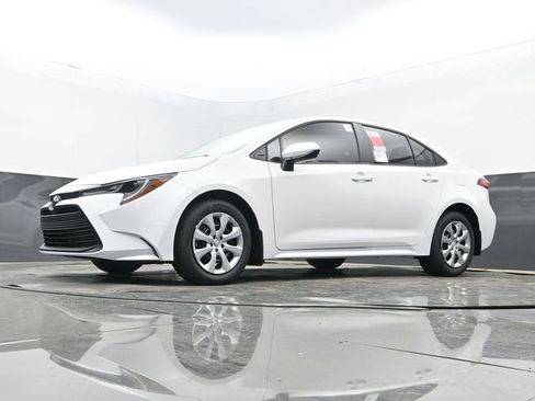 New 2026 Toyota Corolla LE image 25
