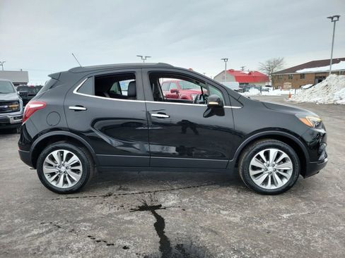 Used 2018 Buick Encore Preferred image 3