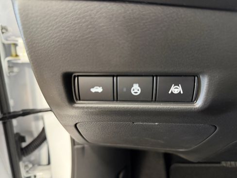 New 2026 Nissan Sentra SL w/ Floor Mat Package FWD image 28