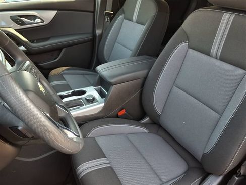 Used 2026 Chevrolet Blazer LT w/ Midnight/Sport Edition FWD image 3
