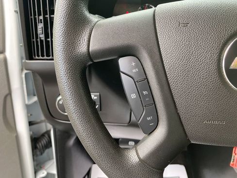 Used 2017 Chevrolet Express 3500 LT w/ LT Preferred Equipment Group image 24