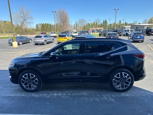 Used 2025 Chevrolet Blazer RS w/ Enhanced Convenience Package AWD/4WD image 11