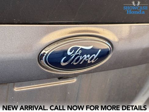 Used 2013 Ford Escape Titanium w/ Parking Technology Pkg FWD image 11