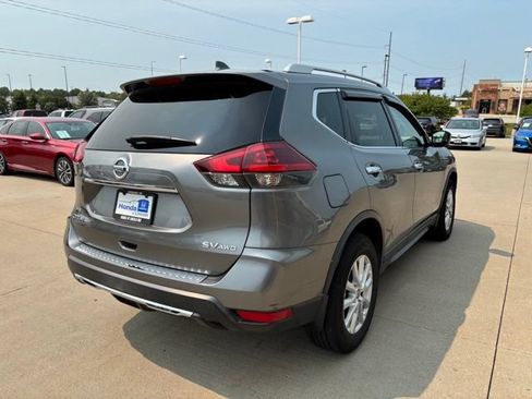 Used 2018 Nissan Rogue SV w/ Premium Package AWD/4WD image 5