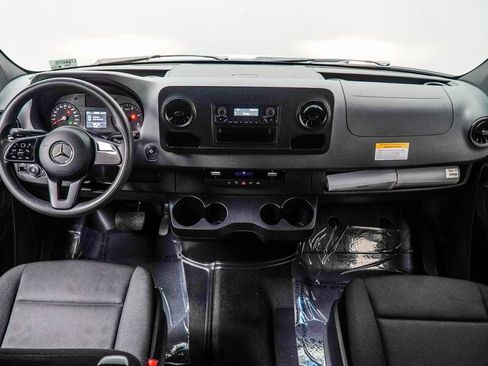 Used 2020 Mercedes-Benz Sprinter 144 Cargo image 16