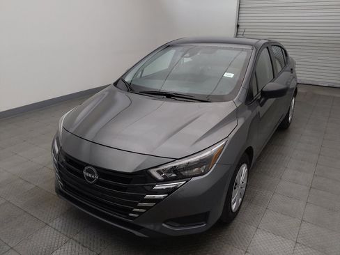 Used 2025 Nissan Versa S FWD image 15