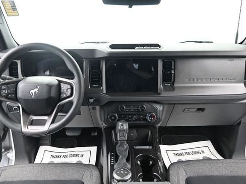 Used 2025 Ford Bronco 2-Door AWD/4WD image 16
