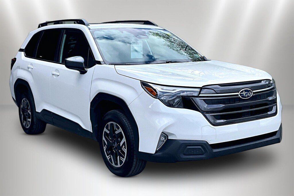 Used 2026 Subaru Forester Premium AWD/4WD image 1