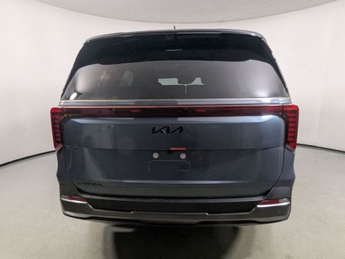 New 2026 Kia Carnival SX Prestige FWD image 6
