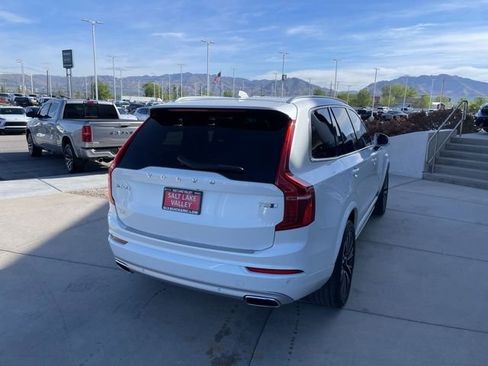 Used 2021 Volvo XC90 T5 Momentum w/ Protection Package Premier image 5