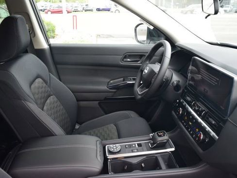 New 2026 Nissan Pathfinder SV AWD/4WD image 15