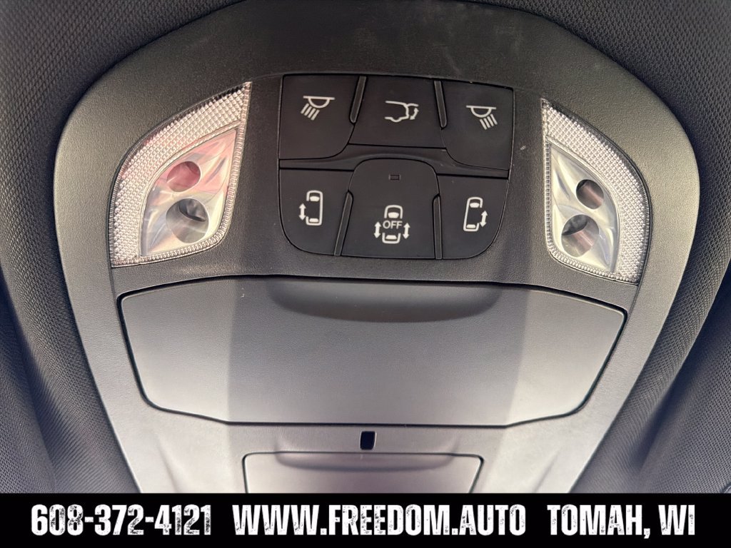 Used 2025 Chrysler Pacifica Select FWD image 22
