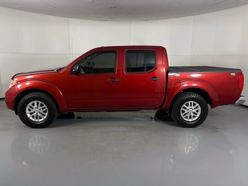 Used 2014 Nissan Frontier SV image 5