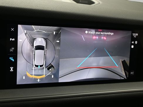 Certified 2025 Porsche Cayenne AWD/4WD image 15