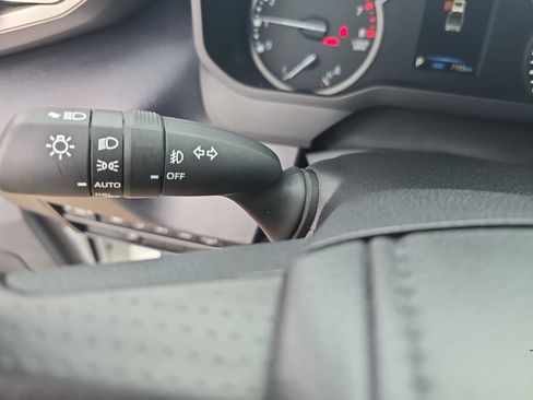 Used 2025 Toyota Tundra SR5 w/ SR5 Convenience Package image 22