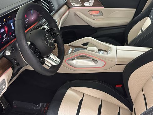 New 2026 Mercedes-Benz GLS 63 AMG 4MATIC image 30