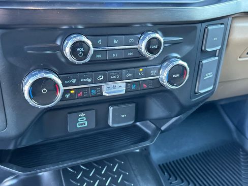 Certified 2023 Ford F350 Lariat w/ Chrome Package image 36