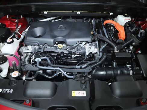Certified 2023 Toyota Venza XLE AWD/4WD image 35