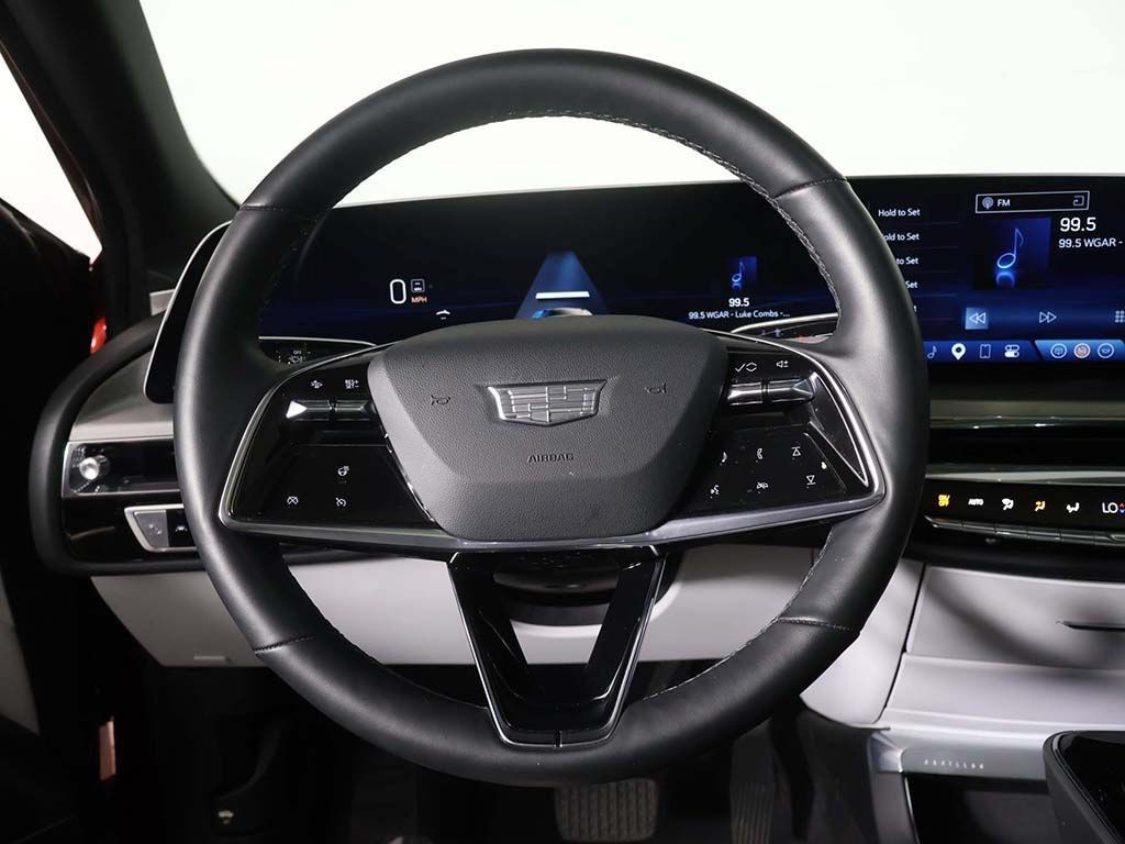 Used 2024 Cadillac Lyriq Sport RWD image 38