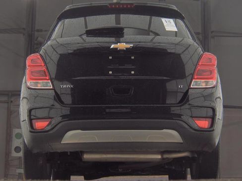 Used 2020 Chevrolet Trax LT FWD image 15