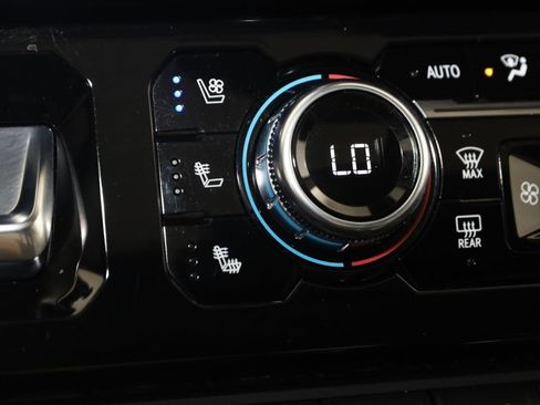 Used 2023 GMC Sierra 1500 Denali image 8