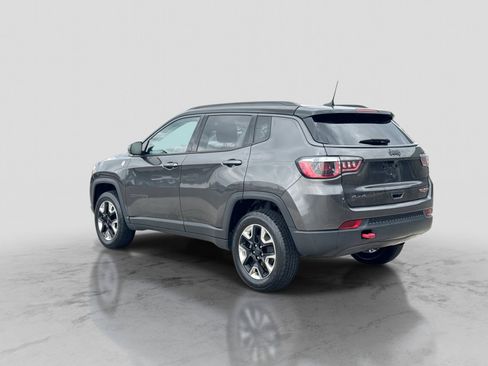 Used 2018 Jeep Compass Trailhawk w/ Leather Interior Group AWD/4WD image 4