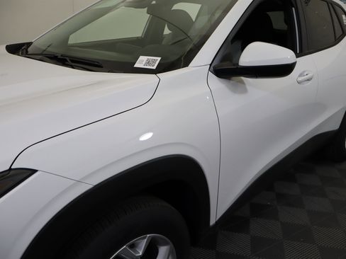 New 2026 Chevrolet Trax LS image 13