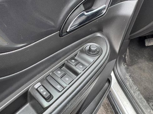 Used 2019 Buick Encore Preferred w/ Safety Package image 8