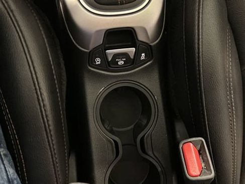 Used 2020 Jeep Compass Latitude w/ Popular Equipment Group AWD/4WD image 21