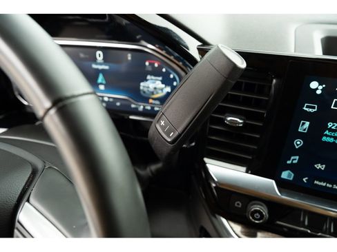 Certified 2025 Chevrolet Silverado 2500 LT w/ Convenience Package image 19