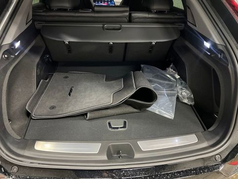New 2026 Cadillac Optiq V AWD/4WD image 11