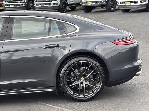 Used 2017 Porsche Panamera 4S AWD/4WD image 11