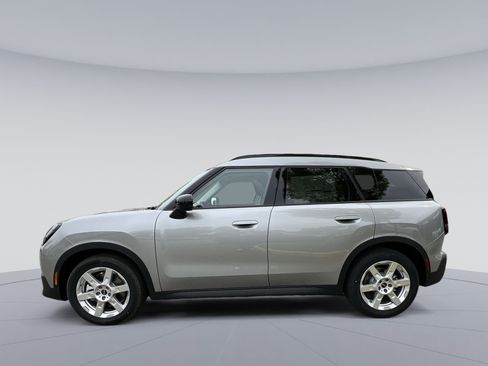 Certified 2025 MINI Cooper Countryman S AWD/4WD image 10