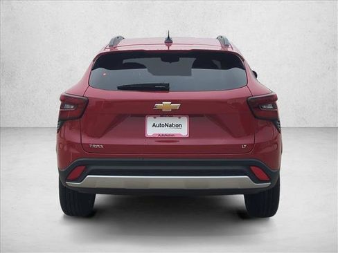 New 2026 Chevrolet Trax LT w/ Driver Confidence Package image 8