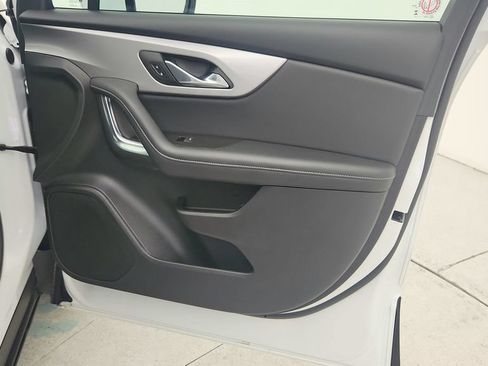 Certified 2025 Chevrolet Blazer LT FWD image 29