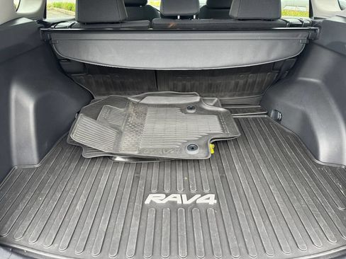 Used 2024 Toyota RAV4 LE AWD/4WD image 16