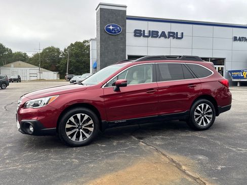 Used 2017 Subaru Outback 2.5i Limited AWD/4WD image 4