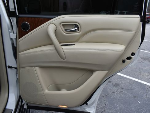 Used 2018 INFINITI QX80 2WD w/ Driver Assistance Package image 40