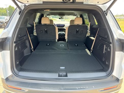 New 2026 Buick Enclave Preferred w/ Power Package FWD image 24
