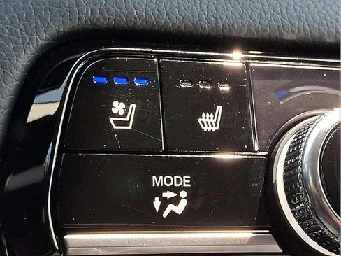 Used 2023 Honda Pilot Elite image 26