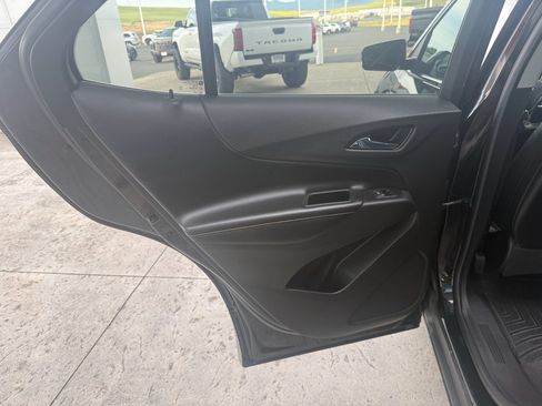 Used 2019 Chevrolet Equinox Premier AWD/4WD image 18