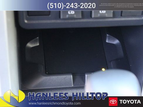 Used 2024 Toyota Corolla Cross XLE w/ Convenience Package FWD image 23
