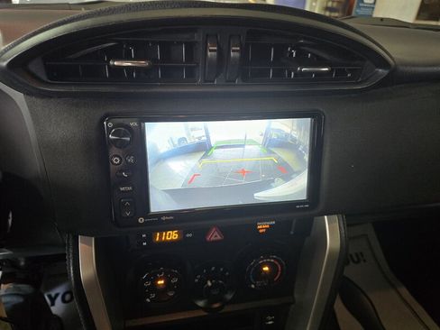 Used 2017 Toyota 86 RWD image 21